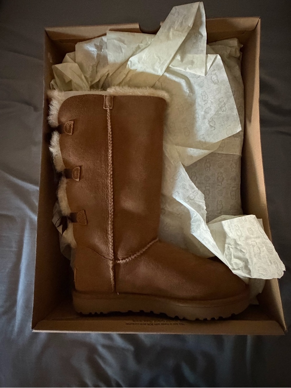 UGG Chestnut Brown W Bailey Bow Tall II Box Label